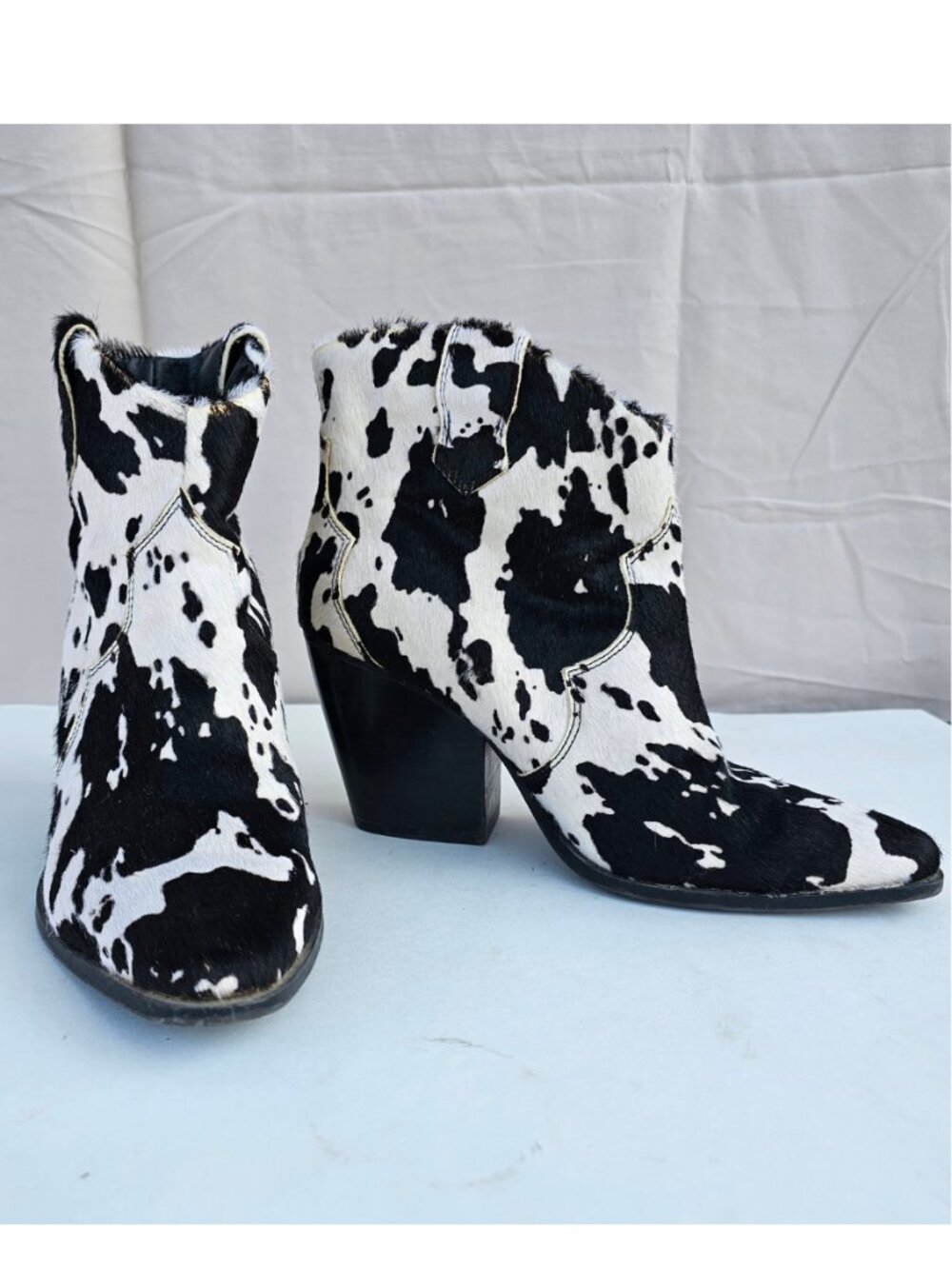 Black & White Cowhide Western Ankle Booties - Women's Size 9